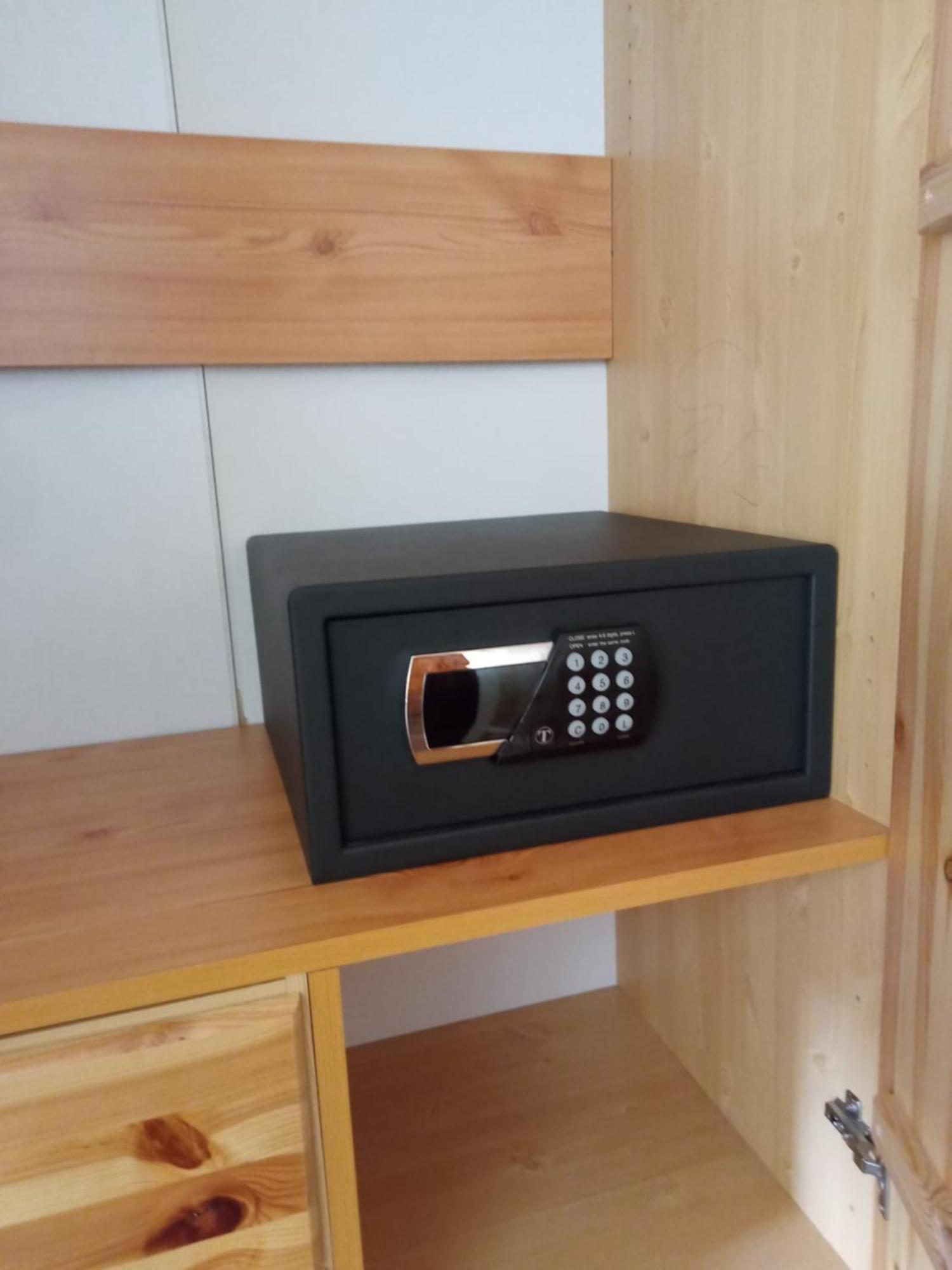 St. Benedek Apartmanlakas Leilighet Mezőkövesd Eksteriør bilde