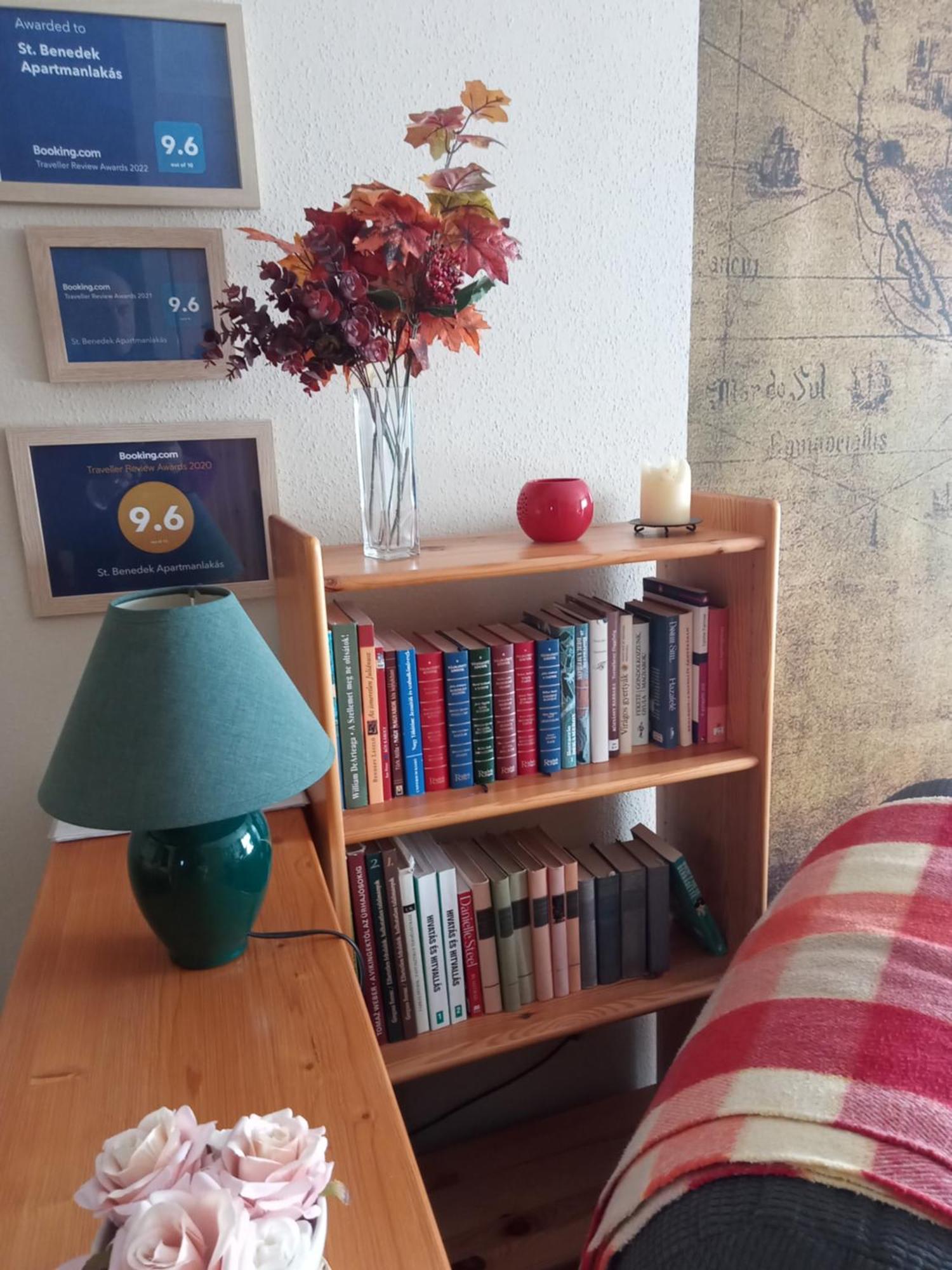 St. Benedek Apartmanlakas Leilighet Mezőkövesd Eksteriør bilde