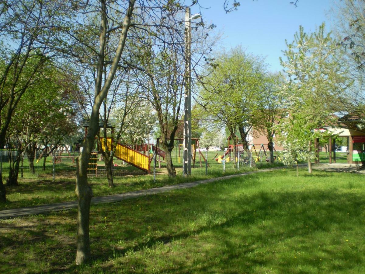 St. Benedek Apartmanlakas Leilighet Mezőkövesd Eksteriør bilde
